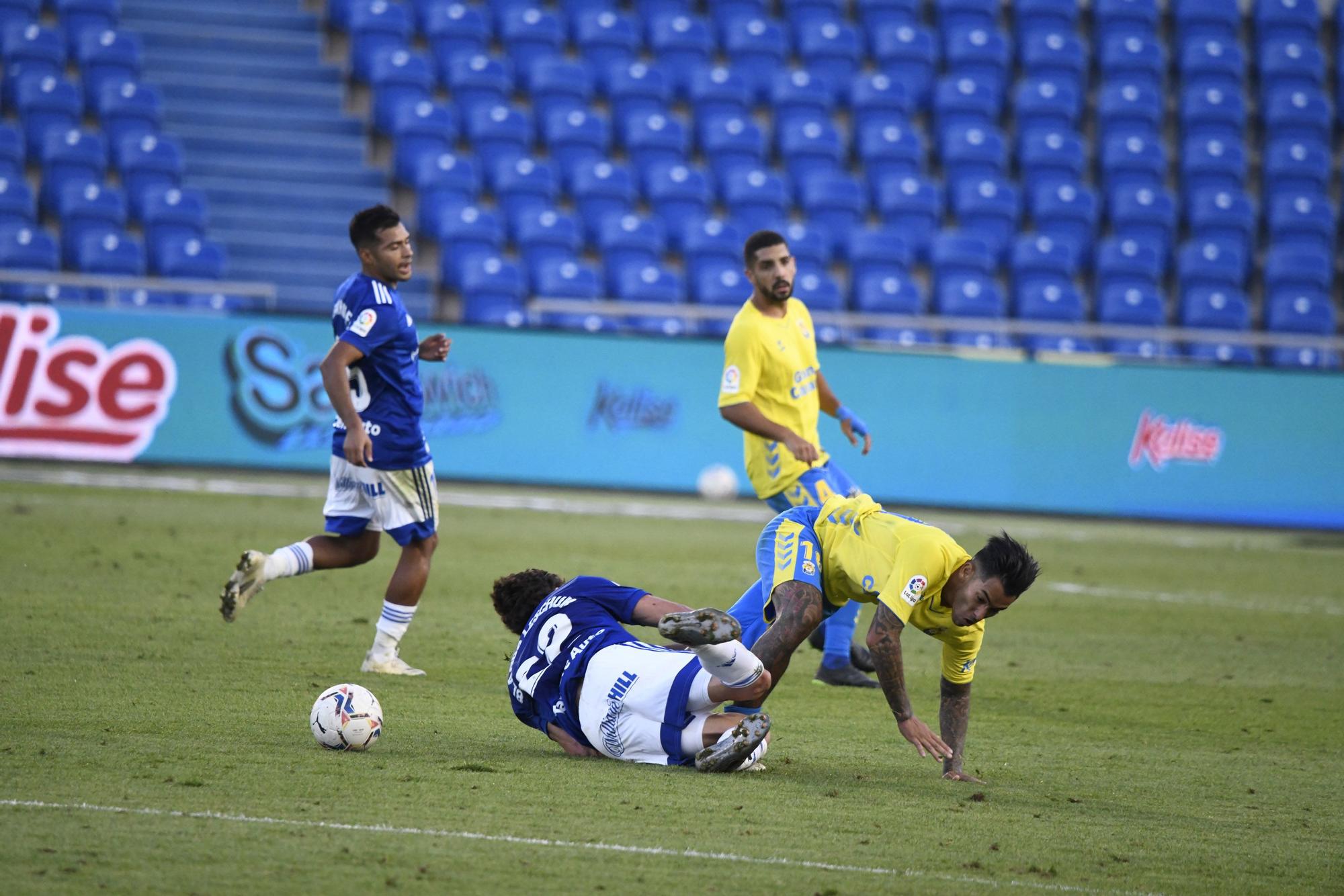 El partido del Oviedo, en imágenes