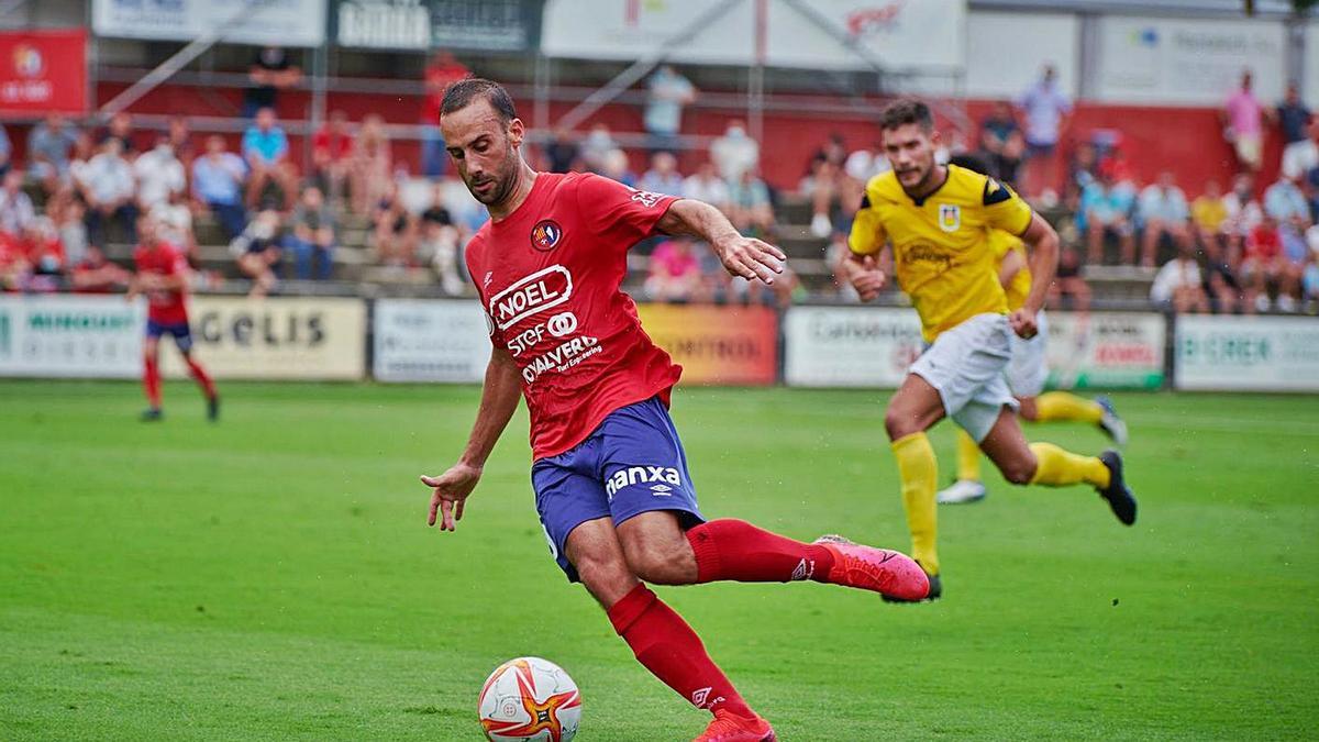 Sergi Arranz va marcar el tercer gol per tancar el marcador de l’Olot-Castelldefels