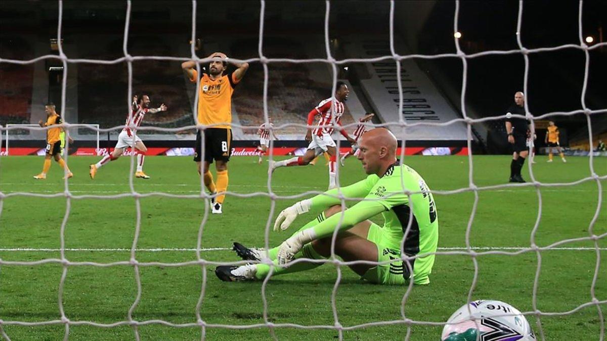 Los 'wolves' quedaron fuera de la Carabao en la segunda ronda.