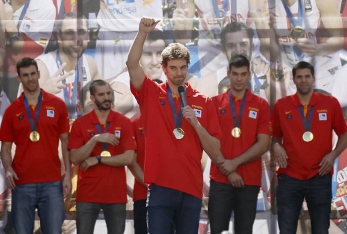 Gasol greets supporters at a celebration the day after winning their EuroBasket 2015 final, during a ceremony in central Madrid Gasol greets supporters at a celebration the day after winning their EuroBasket 2015 final, during a ceremony in central Madrid