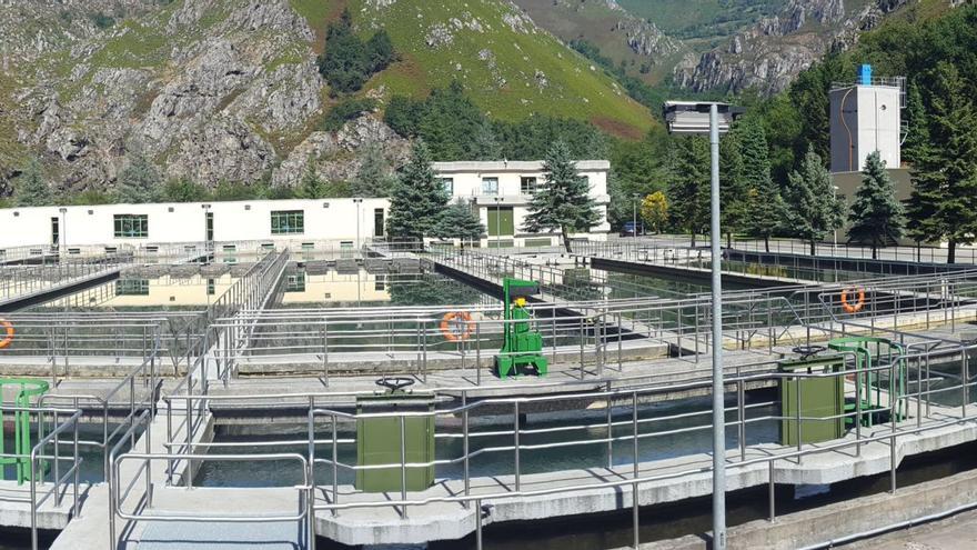 La estación de tratamiento de aguas de Rioseco. | L. DÍAZ
