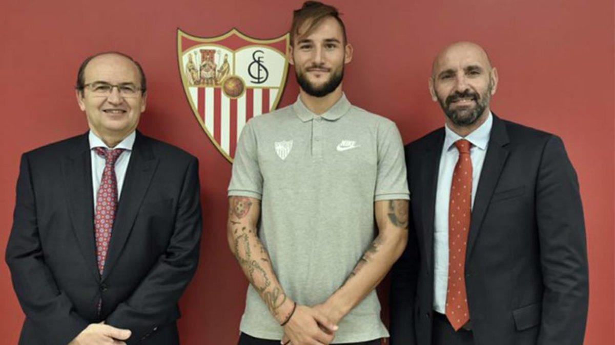 Foto oficial de Gudelj como nuevo jugador del Sevilla