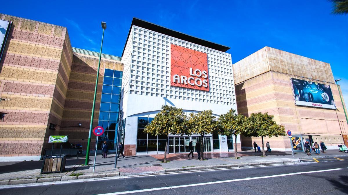 Centro comercial Los Arcos