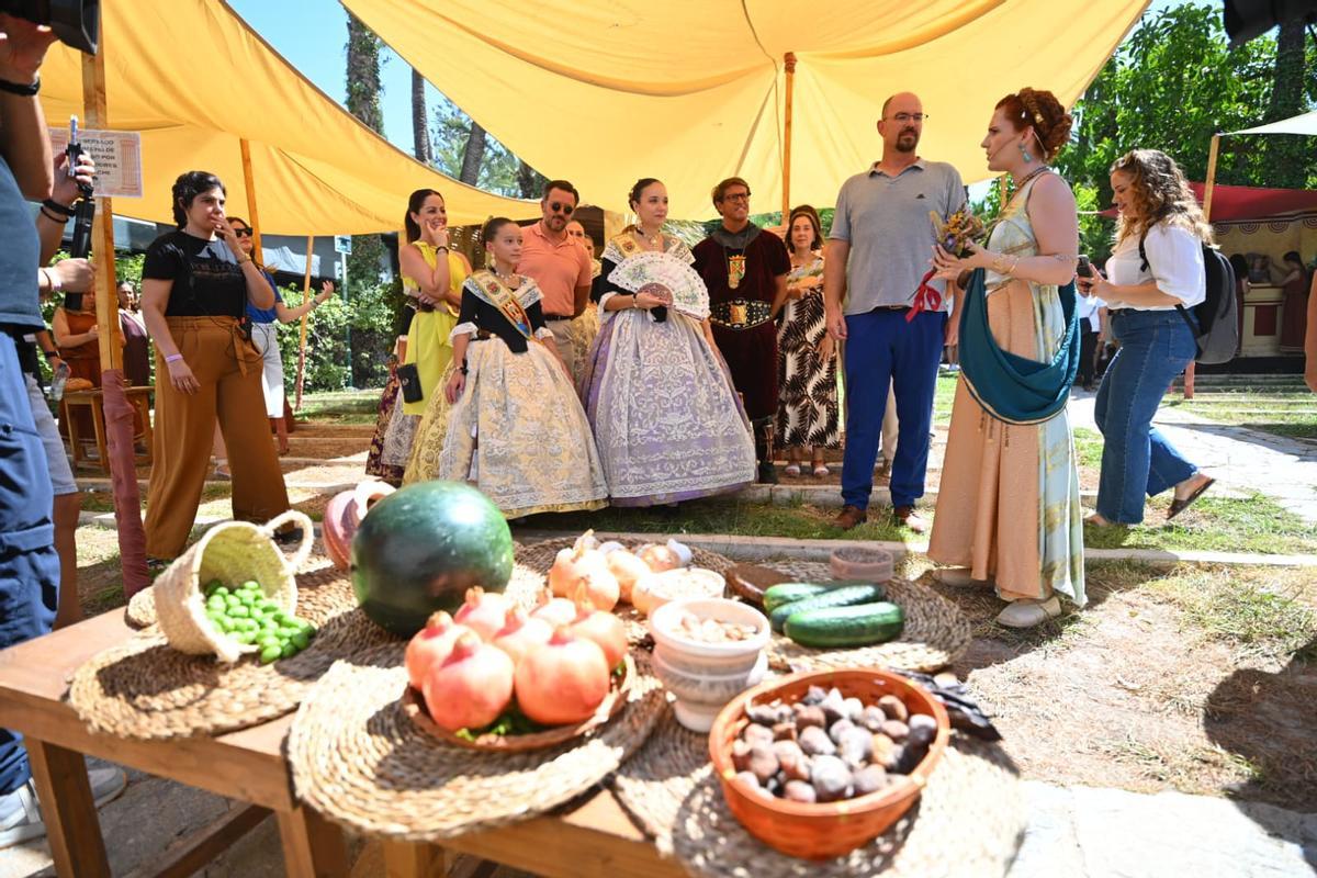 La apertura de la XVIII ÁGORA HELIKETANA de la Asociación de Pobladores de Elche, en imágenes