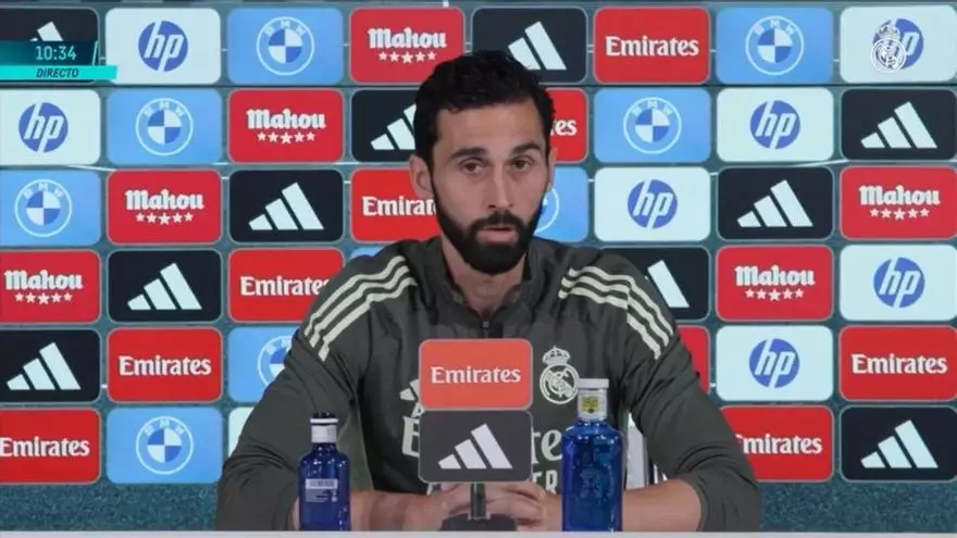 Arbeloa se alinea con Florentino: "Al Madrid le han robado 7 ligas"