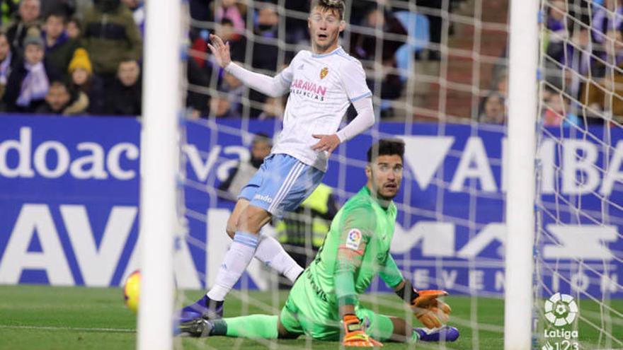 El guardameta del Málaga CF, Munir Mohand, fue de nuevo el jugador más decisivo. Hizó seis paradas de nivel, algunas milagrosas y amargó la existencia a sus rivales.