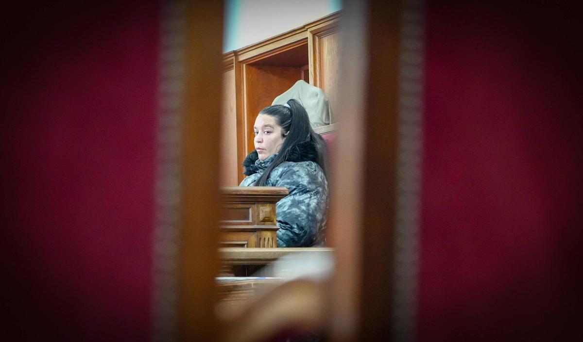 La condenada, durante el juicio en la Audiencia Provincial de Badajoz.