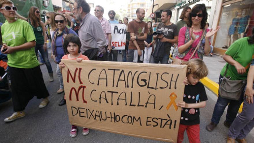 Imagen de una anterior manifestación en Ibiza contra la política educativa del Govern balear.