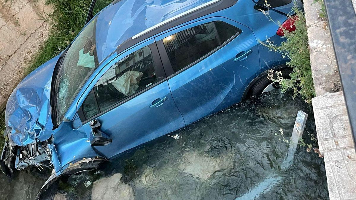 Un kamikaze mata a una pareja de jóvenes en Canals.