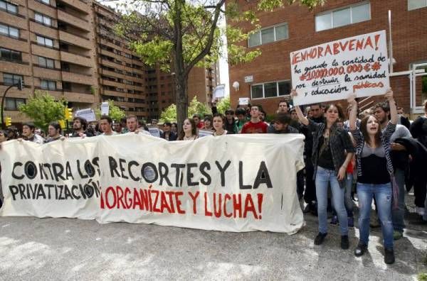 Imágenes de la visita de Wert y de la protesta estudiantil