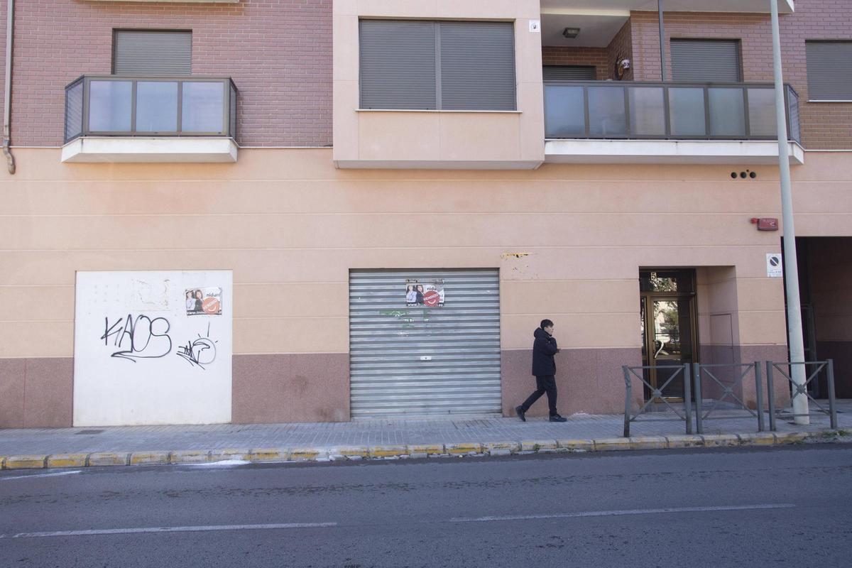 Locales comerciales a reconvertir en viviendas en Corts Valencianes.