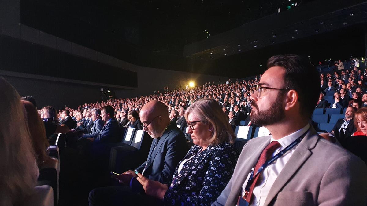 El concejal de Urbanismo de Alicante, Adrián Santos Pérez, también ha asistido al encuentro convocado por la patronal AVE en Barcelona.