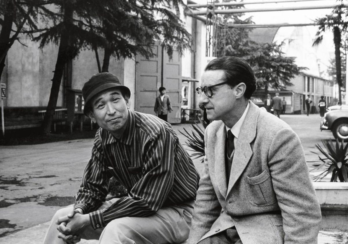 José Suárez con el cineasta Akira Kurosawa en Japón en 1960