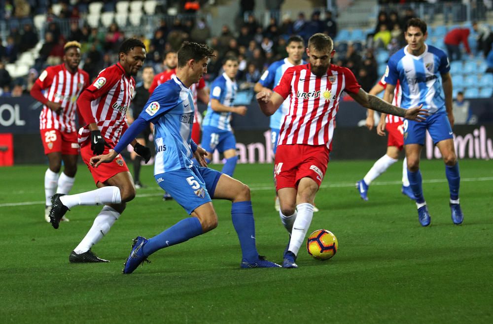 El conjunto blanquiazul regaló dos puntos en el último suspiro tras el tanto de Luis Rioja, que igualó el gol inicial de Adrián