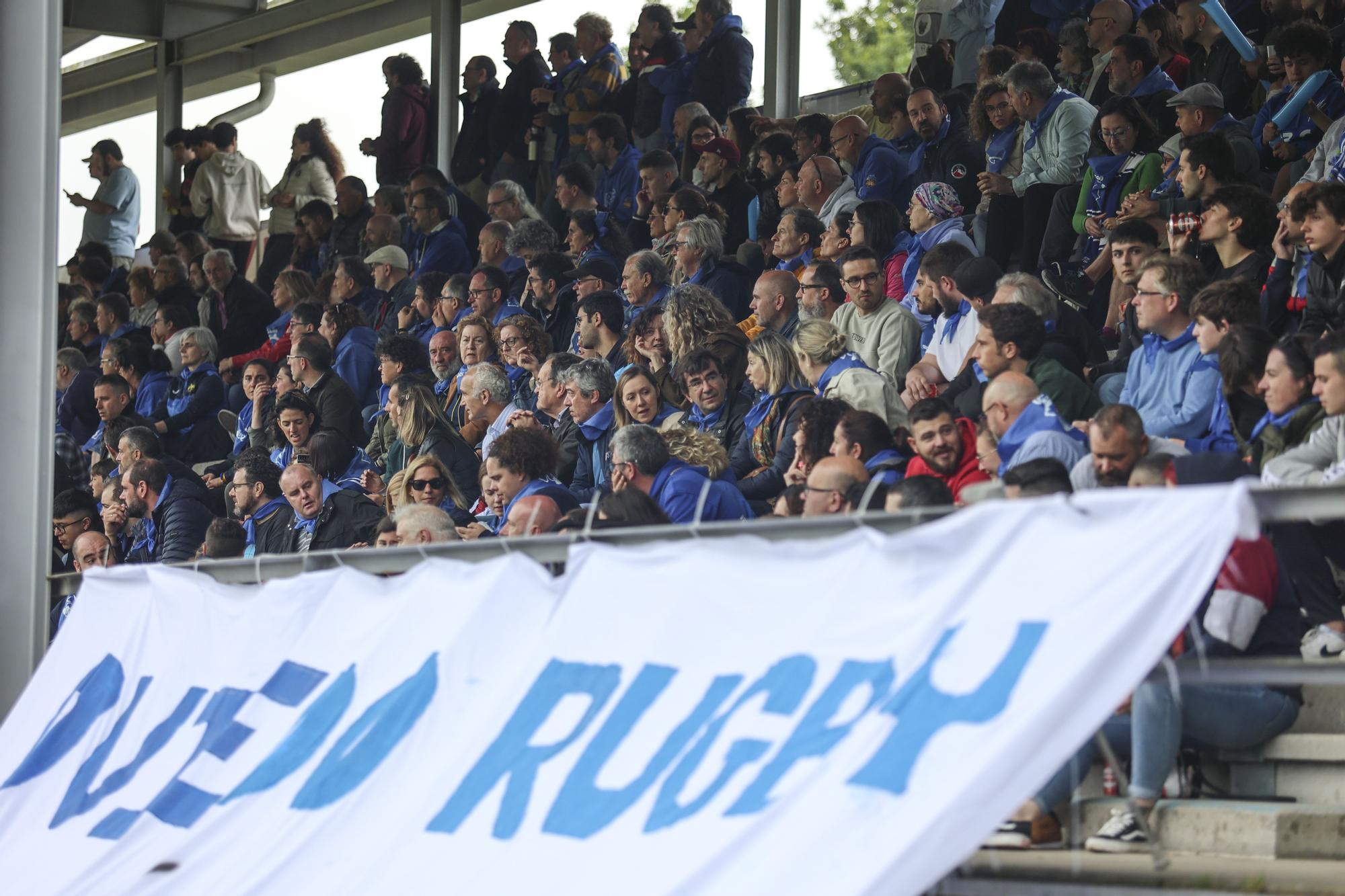 Fiesta del Real Oviedo Rugby tras ascender a División de Honor B