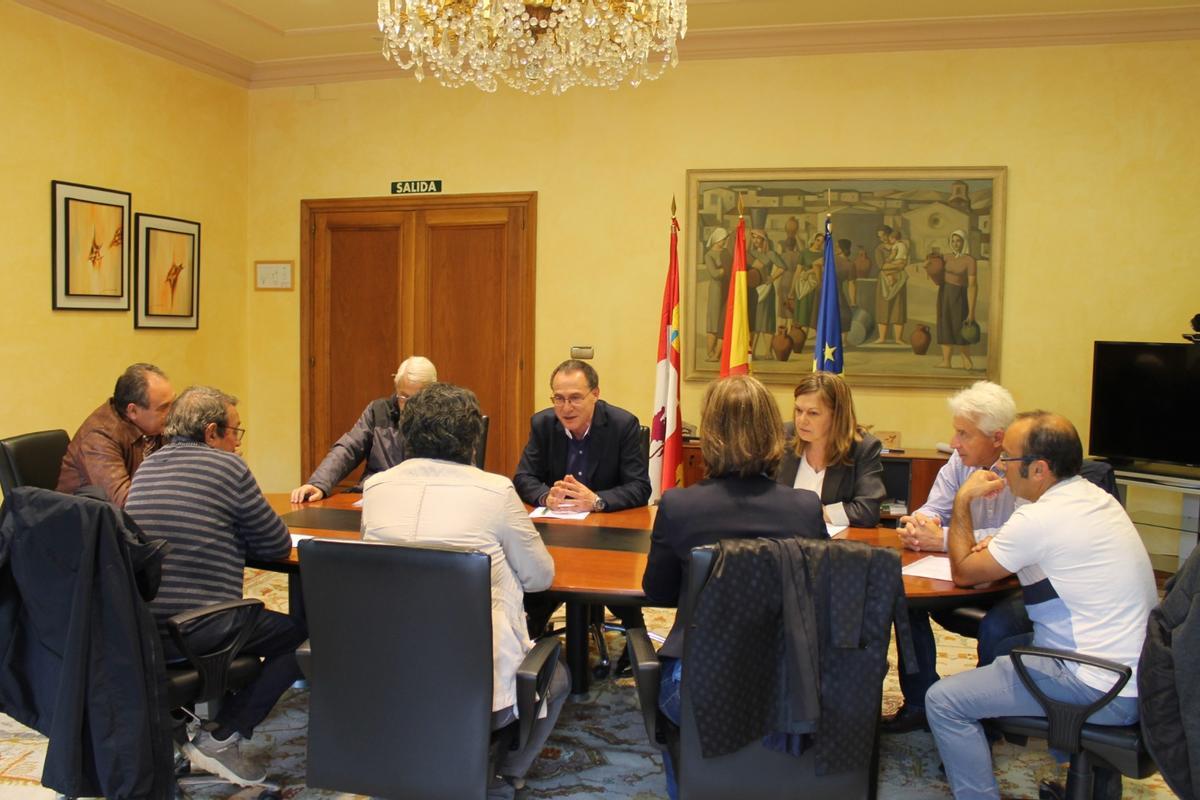 Reunión del subdelegado del Gobierno en Zamora con la Plataforma Terra Nostra
