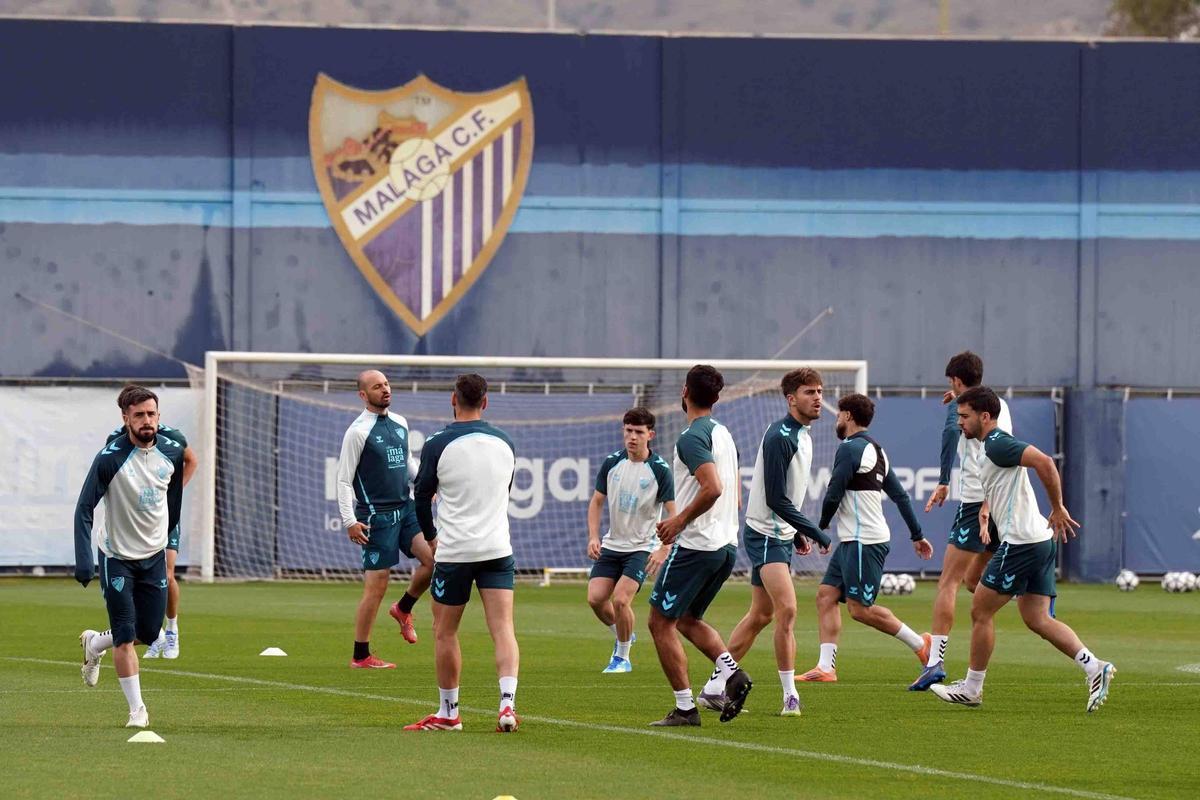 Imagen de un entrenamiento del Málaga CF previo a la jornada 35.