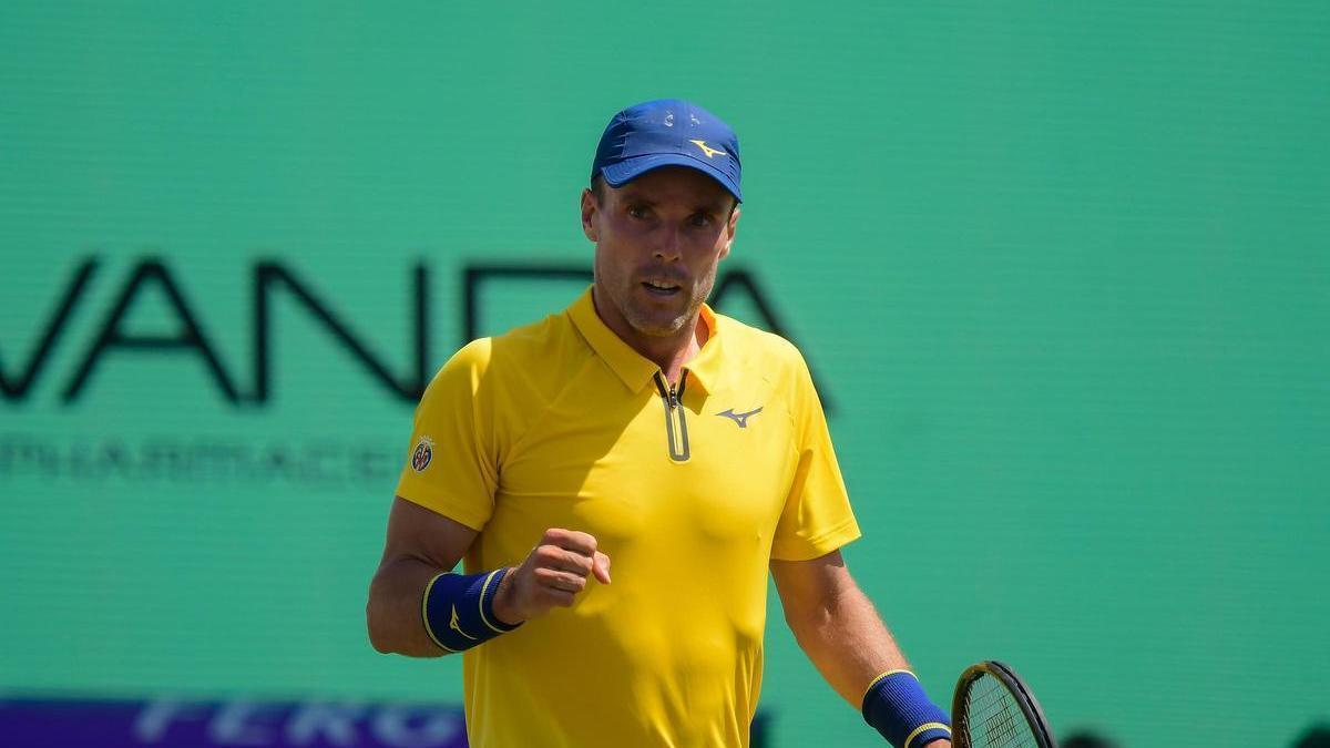 Bautista se anota su tercera remontada sobre hierba en dos semanas Bautista se anota su tercera remontada sobre hierba en dos semanas