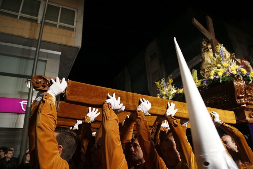 La Esperanza y el Cristo de la Caída protagonizaron el Encuentro en la Vía Doloresa de la Semana Santa de Torrevieja