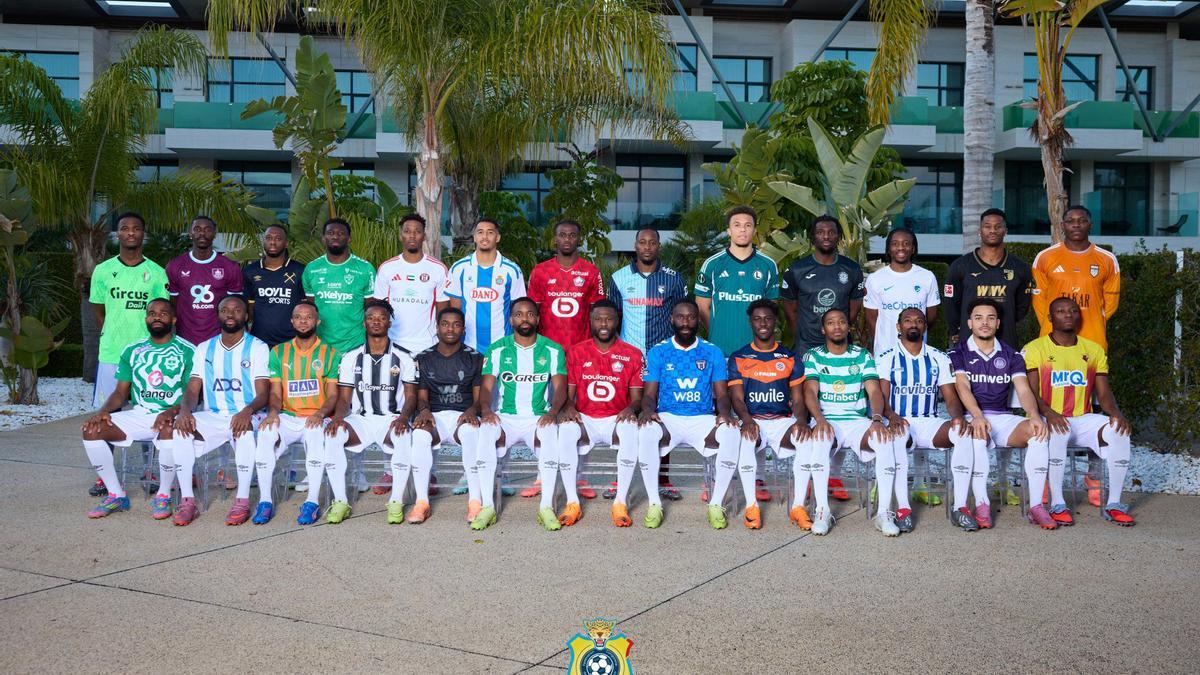 Cipenga, con la albinegra entre los internacionales de la RD del Congo.