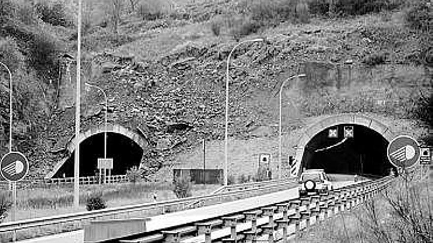 La entrada del túnel de La Zorera.
