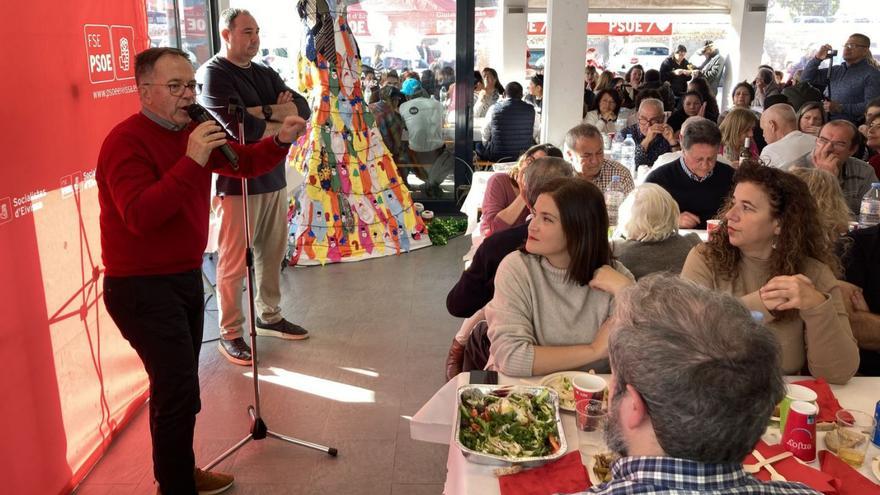 La comida de Navidad de la FSE-PSOE reunió a unas 300 personas. | FSE