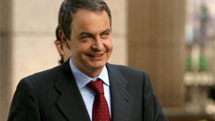 Zapatero dice que el acuerdo sobre el Tratado de la UE recoge las aspiraciones de España