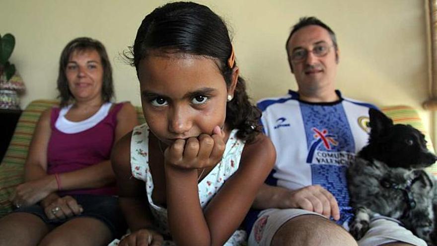 Uarda Jatri Mohammed junto a su familia de verano.