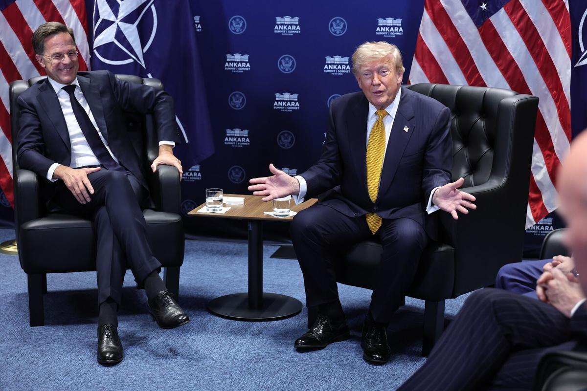FOTODELDÍA ANKARA (Turquía), 08/07/2026.- El Secretario General de la OTAN, Mark Rutte y el Presidente de los Estados Unidos, Donald Trump, se reúnen en el marco de la Cumbre de la OTAN en Ankara, Turquía. La Cumbre de la OTAN se celebra del 7 al 8 de julio. EFE/ Filip Singer / POOL