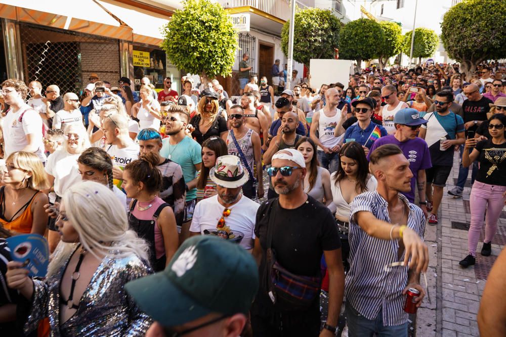 Torremolinos ha celebrado este sábado la cabalgata reivindicativa y festiva del Pride 2019, el acto central del festival anual de orgullo LGTBI, en el que participaron diez carrozas y se estrenó un nuevo recorrido.