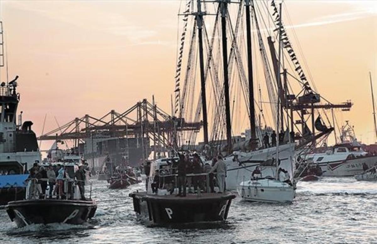 La comitiva dels Reis Mags arriba a Barcelona, en la cavalcada del 2007.