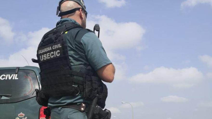 Symbolfoto: Ein Beamter der Guardia Civil.