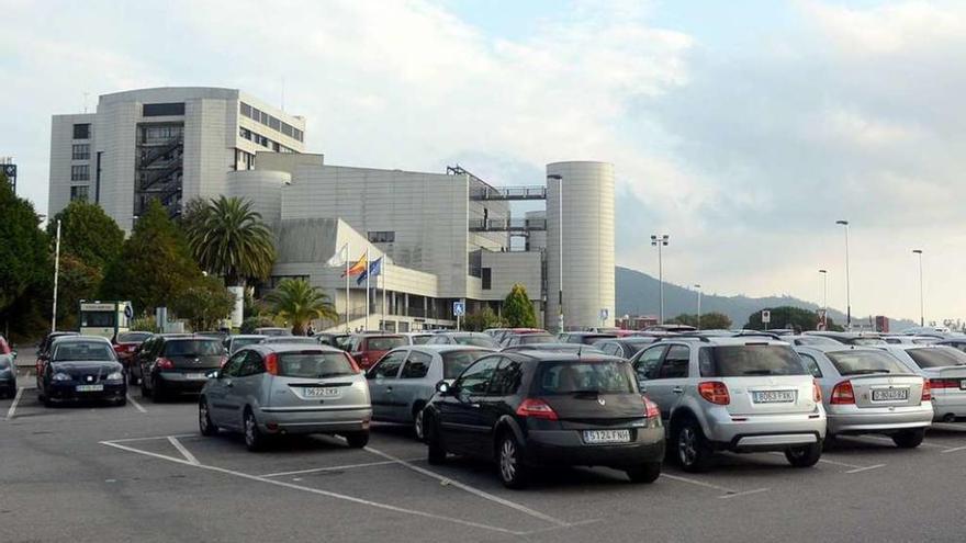 Vista del actual de Montecelo, el principal hospital público de Pontevedra y toda su área. // Rafa Vázquez