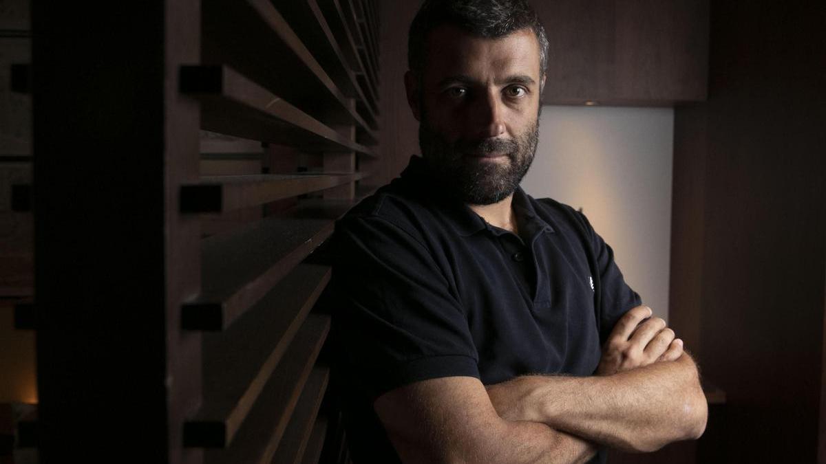 Nacho Carretero, periodista gallego que produce la serie &#039;Marbella&#039; de Movistar Plus.