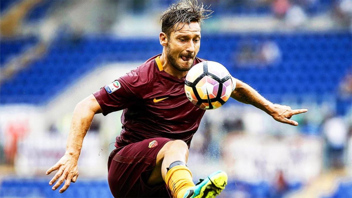 Totti no descarta prolongar su carrera un año más