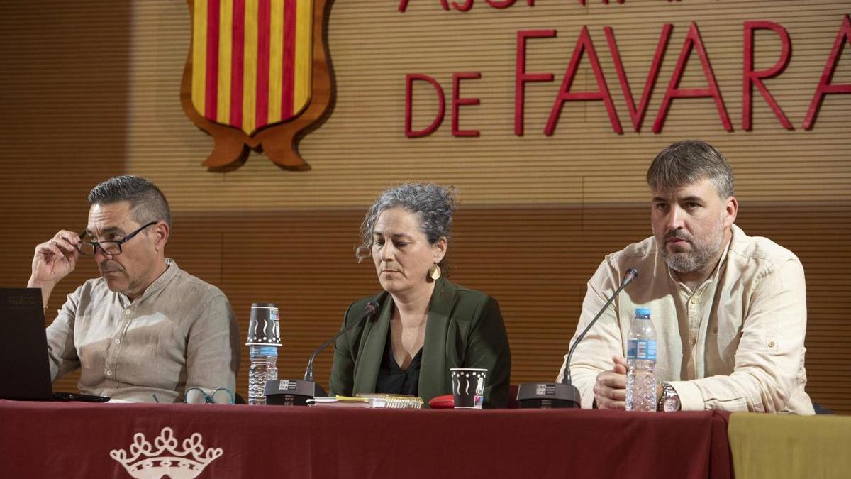 Isabel Borrás y José Francisco Vicedo, en un pleno, en una imagen de archivo.