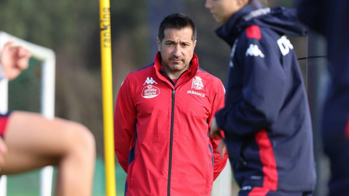 Fran Alonso, durante un entrenamiento en Abegondo. |  RCD