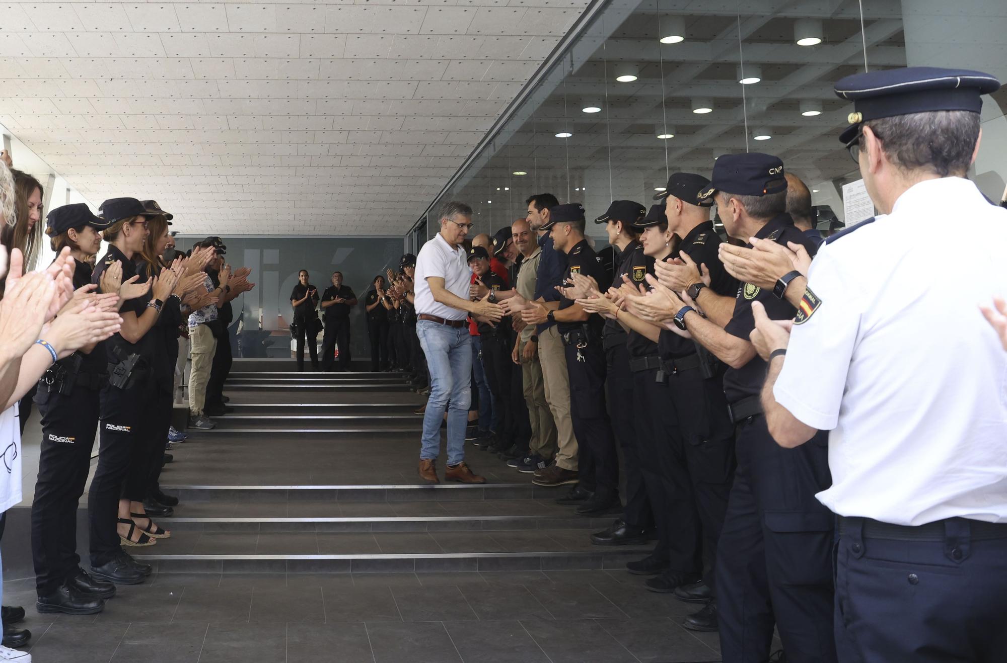 José del Castillo cuelga el uniforme de policía tras 44 años de servicio