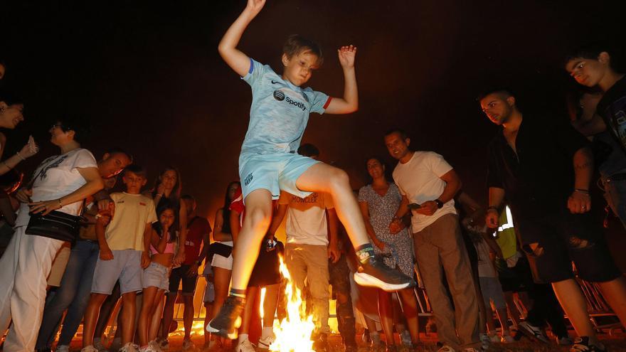 Fuego y magia en la noche más corta en la comarca de Pontevedra