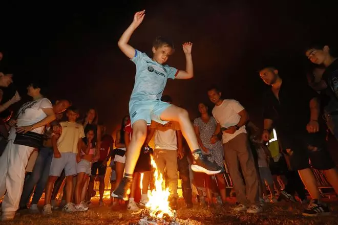 Fuego y magia en la noche más corta en la comarca de Pontevedra