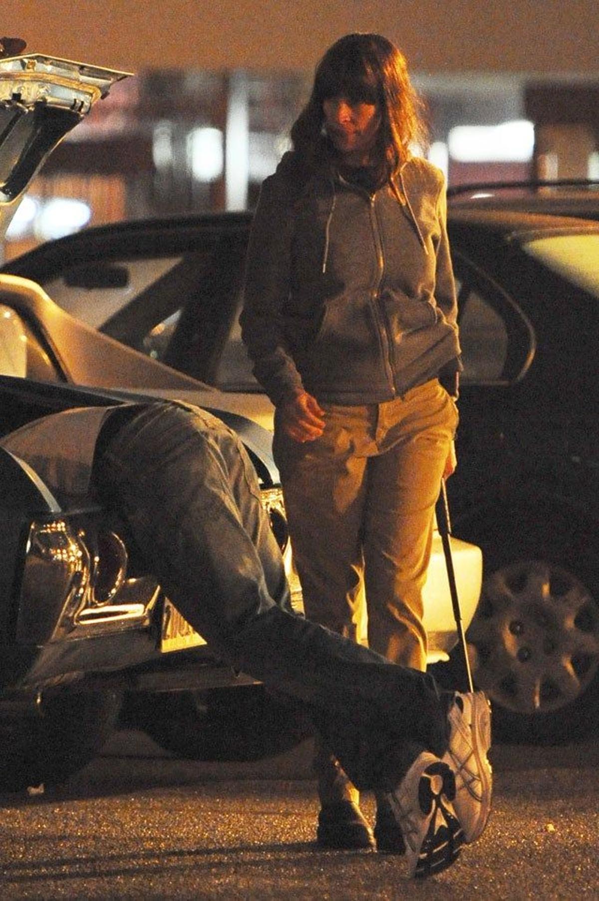 Julia Roberts rodando una escena en un parking