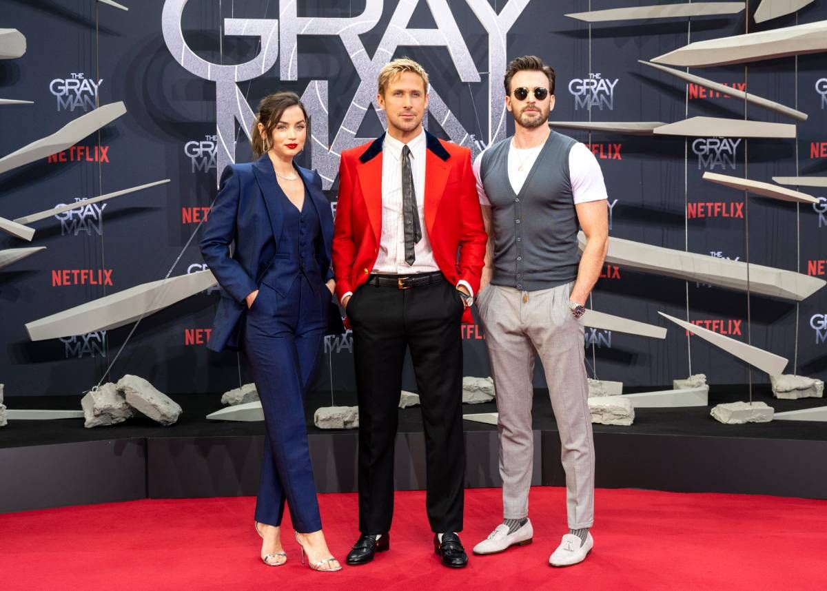Ana de Armas, Ryan Gosling y Chris Evans en el estreno de The Gray Man en Berlín