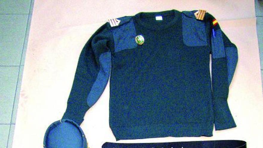 Ropa incautada por el Cuerpo Nacional de Policía.