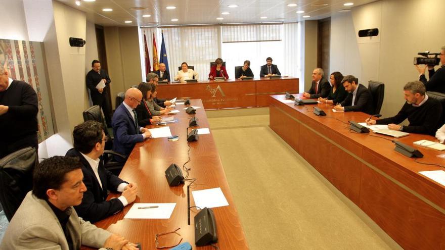 Reunión de la junta de portavoces parlamentarios en la Asamblea esta mañana en la que se ha hablado de la moción de censura