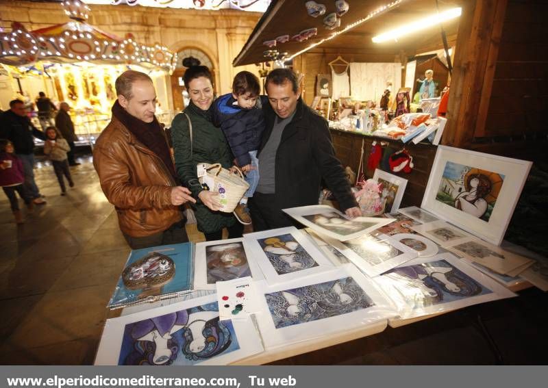 GALERÍA DE FOTOS -- Villancicos en el Mercat de Nadal