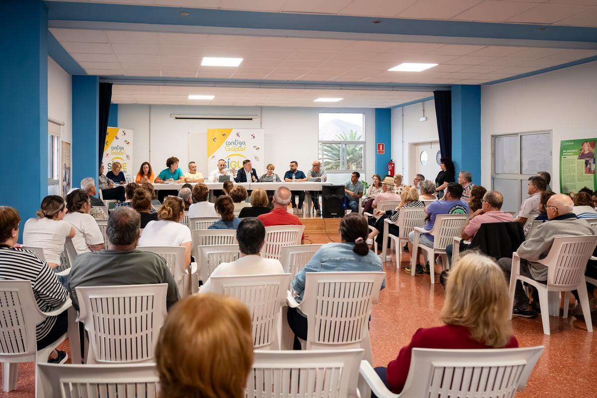 Asamblea 'Contigo, Gáldar sigue avanzando' en La Enconada