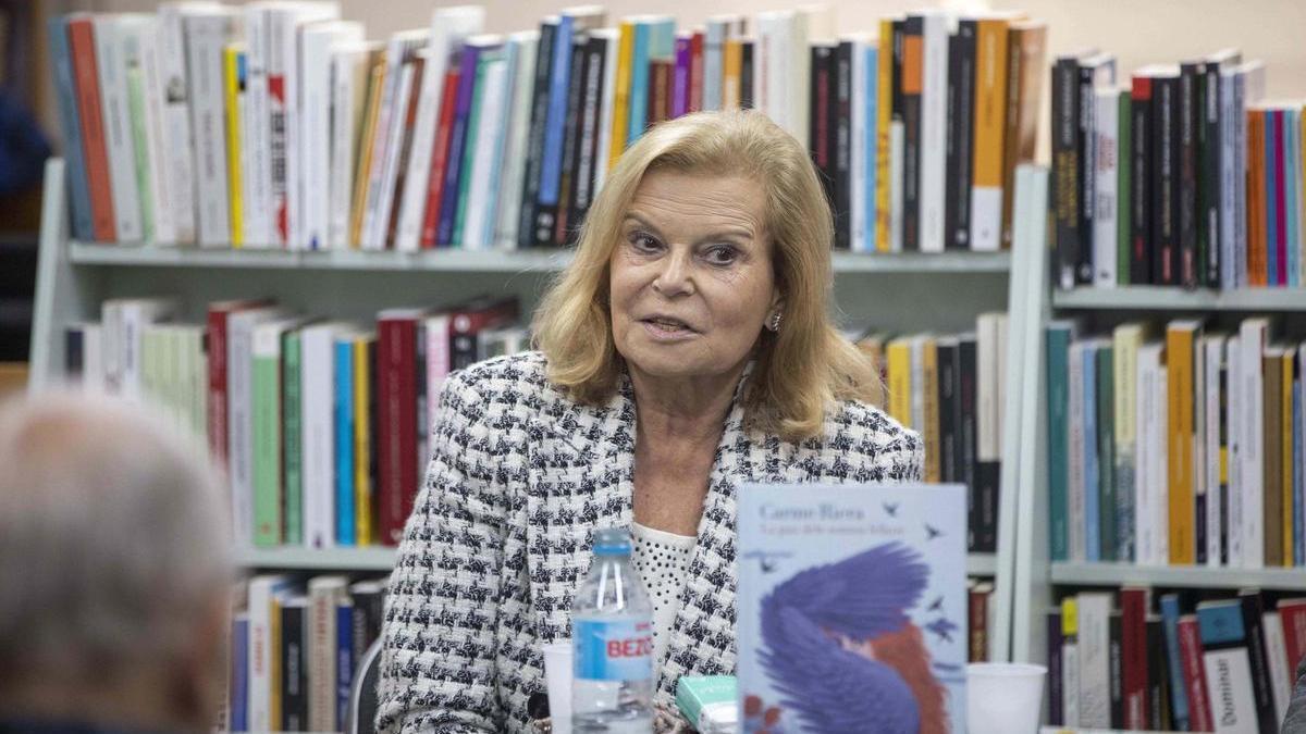 La escritora Carme Riera, publica su nuevo libro, Una ombra blanca,