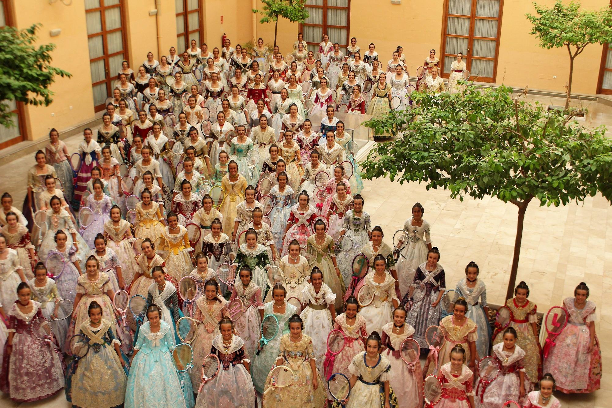 Las candidatas a falleras mayores de València, en la Batalla de Flores