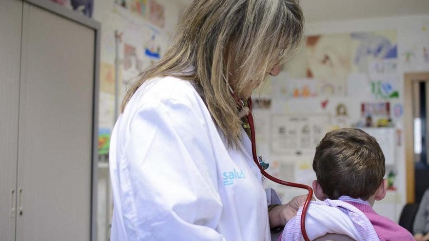 El 33% de las consultas de pediatría no están cubiertas por especialistas en atención infantil