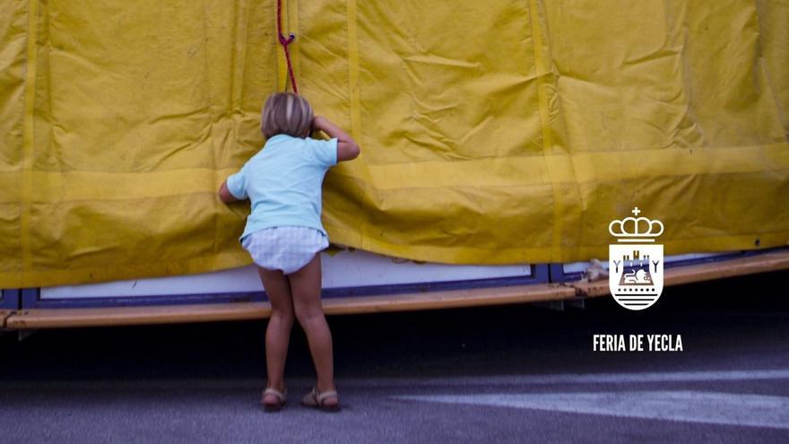 El cartel de feria que emociona a los yeclanos